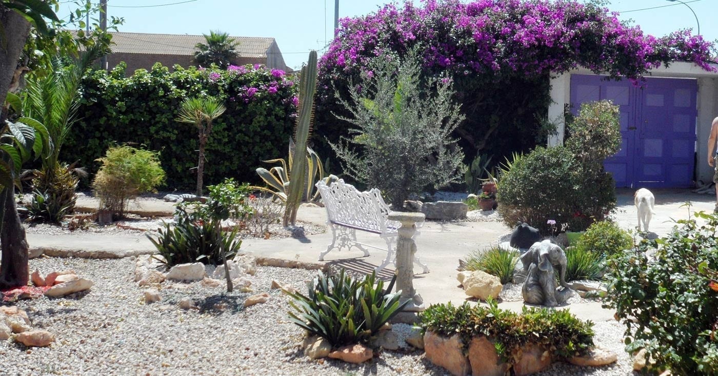 The garden of Chimes at Tara Casa